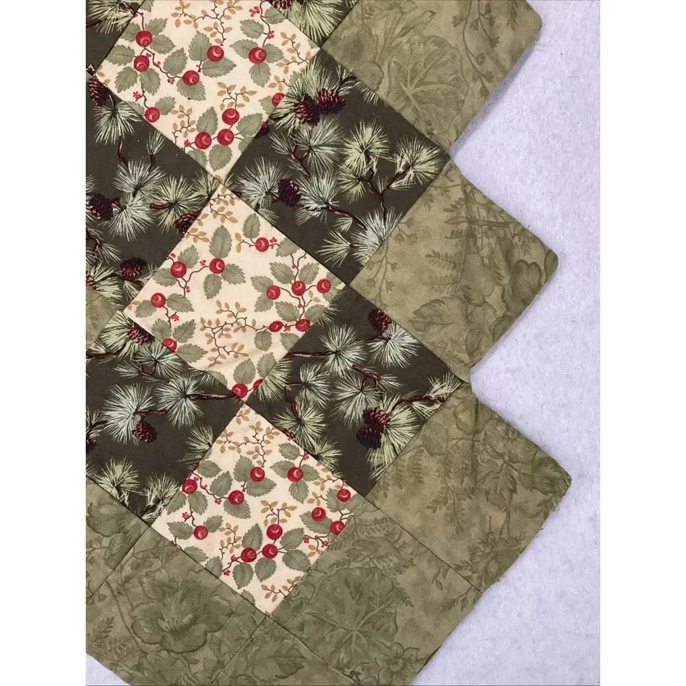 Handcrafted Machine Quilted REVERSIBLE TABLE RUNNER Fall Autumn Winter Pinecone